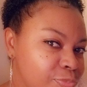 Meet your Posher, Tonya